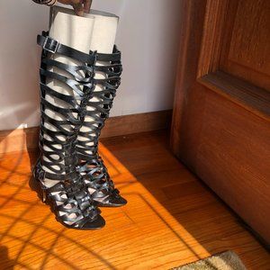 VINCE CAMUTO Black Omera Gladiator Heels SZ 8